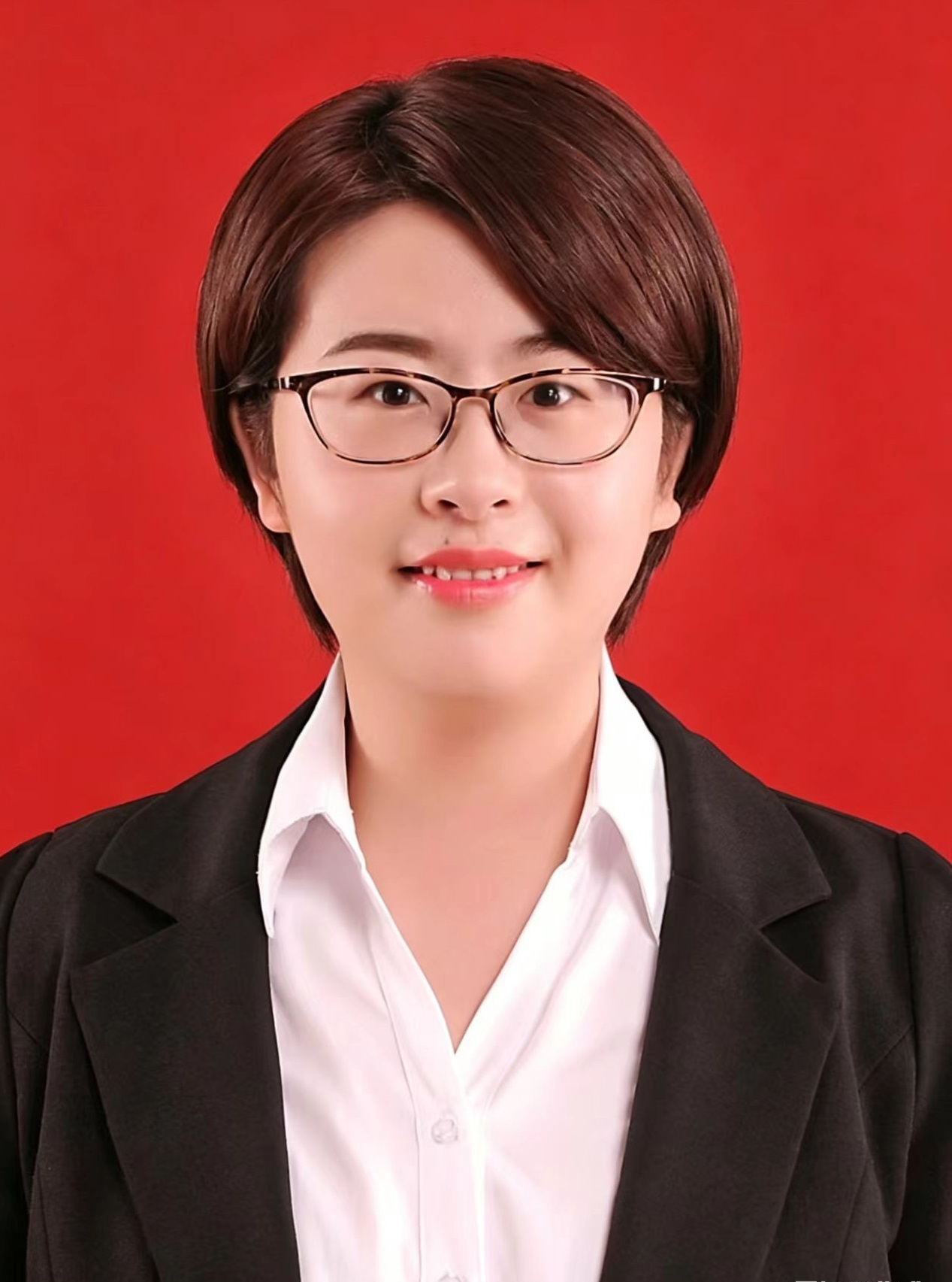 康莹.jpg